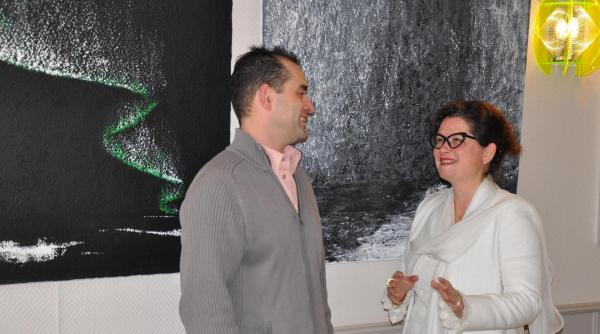 02 the painter verena von lichtenberg and the art exhibition nord licht in auxerre