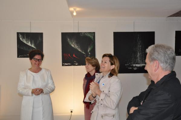 08 vvl l artiste peintre verena von lichtenberg de paris et la senatrice maire de saulieu une exposition d art au musee pompon en bourgogne a saulieu