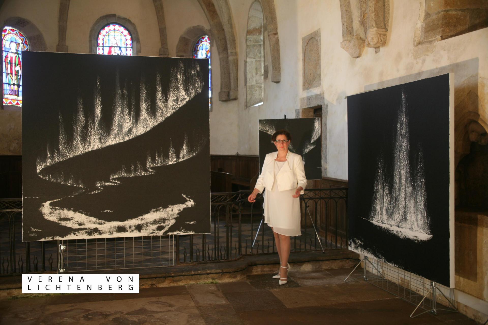 1 the painter verena von lichtenberg the artist and her exhibition is in saturnin the french bourgogne