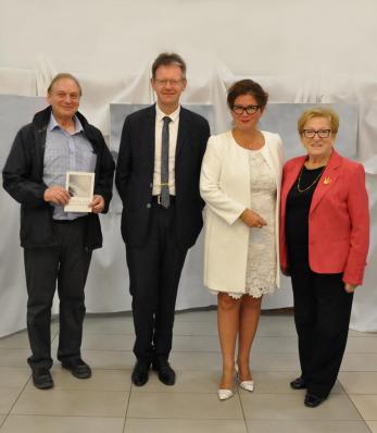 17 la presse luc billa pre sident gpc verena von lichtenberg artiste peintre eliane nocton 2e me adjoint au maire tinqueux une exposition d art et de peinture