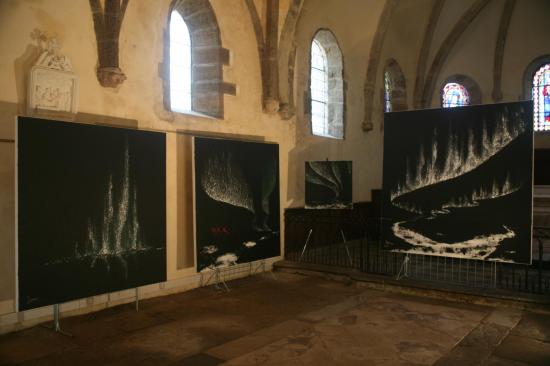 2 l artiste peintre verena von lichtenberg et ses oeuvres d art et peinture de l exposition nord licht a saulieu a l eglise st saturnin