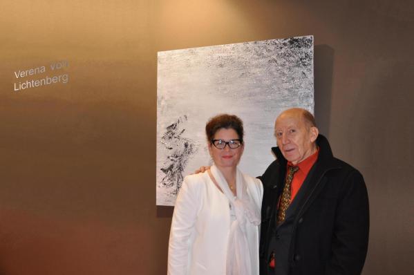 23 verena von lichtenberg artiste peintre a paris et claude larrive a l exposition d art art en capital au grand palais