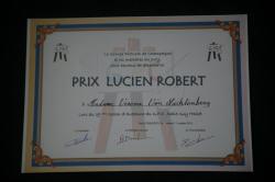 l-artiste-peintre-verena-von-lichtenberg-a-eu-le-prix-lucien-robert-au-salon-pictural-de-chamagne.jpg