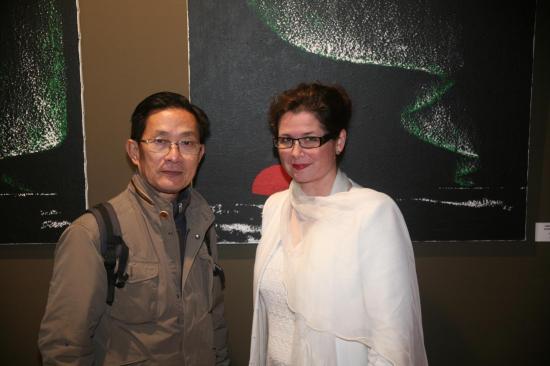 Monsieur michel leang president association des photographes franco chinois photograph de han yuchen et verena von lichtenberg artiste peintre a paris